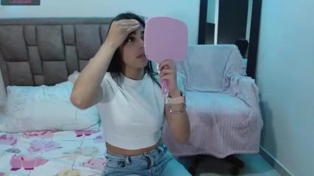 Image 2 of angelinna__ Stream on Chaturbate on 17 months ago