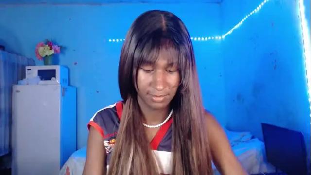 Image 2 of angell_dustt Stream on Chaturbate on 1 month ago