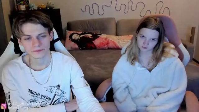 Image 6 of angell_rina Stream on Chaturbate on 16 months ago