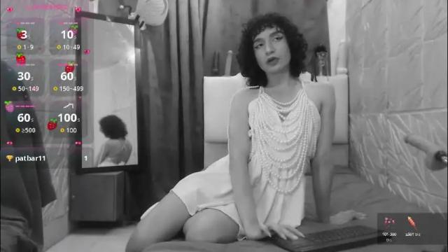 Image 12 of angellike_doll Stream on Chaturbate on 26 days ago