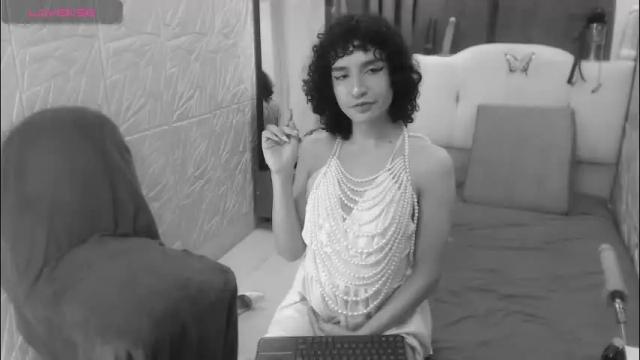 Image 7 of angellike_doll Stream on Chaturbate on 26 days ago