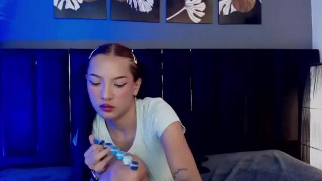Image 10 of angelly_pink18 Stream on Chaturbate on 15 months ago