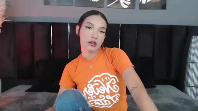 Image 6 of angelly_pink18 Stream on Chaturbate on 14 months ago