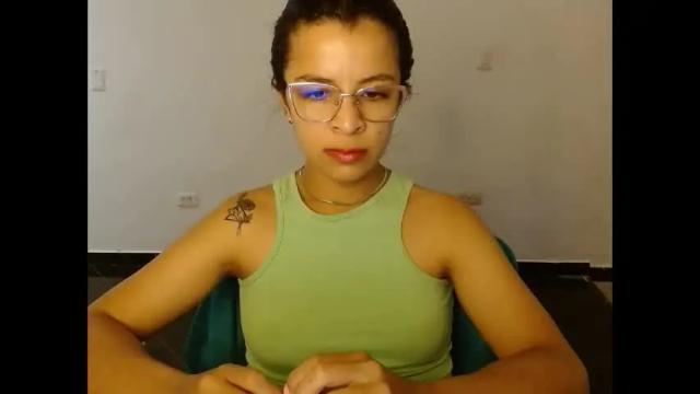Image 4 of angelmei Stream on Chaturbate on 3 months ago
