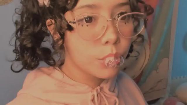 Image 12 of angelmoouth Stream on Chaturbate on 19 months ago