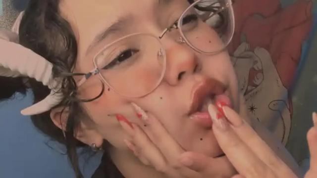Image 12 of angelmoouth Stream on Chaturbate on 19 months ago
