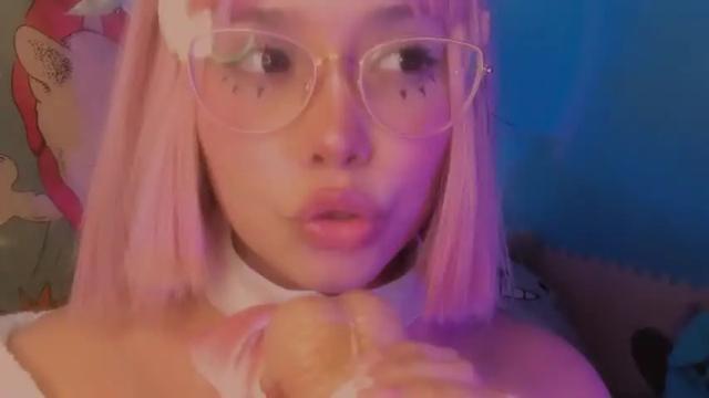 Image 12 of angelmoouth Stream on Chaturbate on 15 months ago