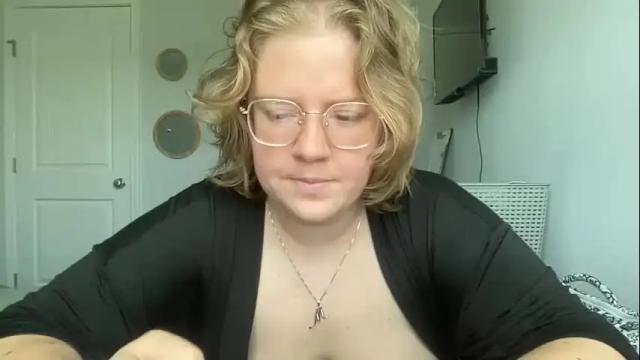 Image 12 of angeloflight273360 Stream on Chaturbate on 1 month ago