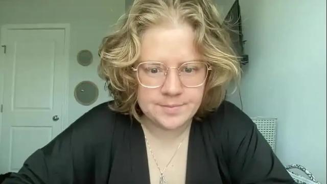 Image 6 of angeloflight273360 Stream on Chaturbate on 1 month ago