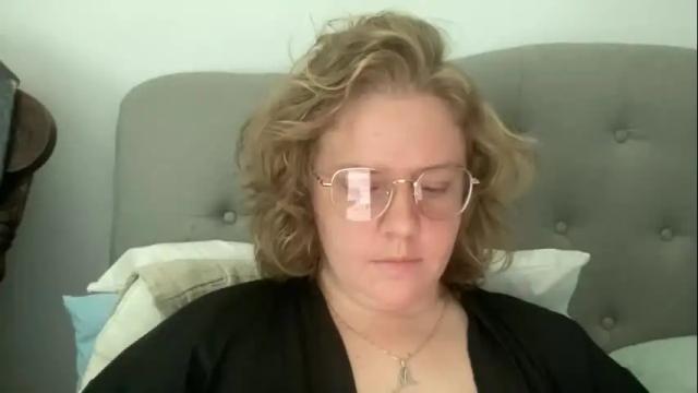 Image 6 of angeloflight273360 Stream on Chaturbate on 23 days ago