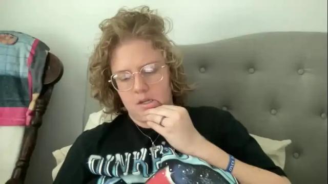 Image 10 of angeloflight273360 Stream on Chaturbate on 18 days ago