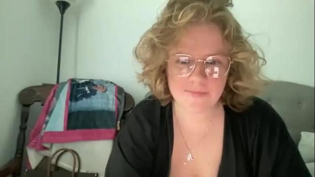 Image 4 of angeloflight273360 Stream on Chaturbate on 12 days ago