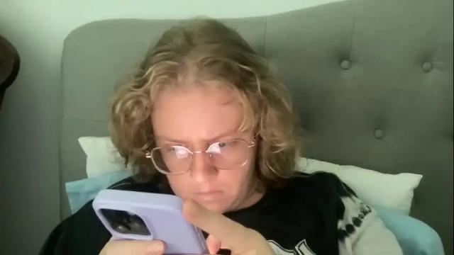 Image 10 of angeloflight273360 Stream on Chaturbate on 2 days ago