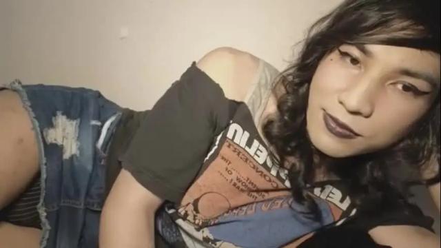 Image 3 of angelofsiam Stream on Chaturbate on 2 months ago