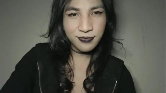 Image 3 of angelofsiam Stream on Chaturbate on 2 months ago