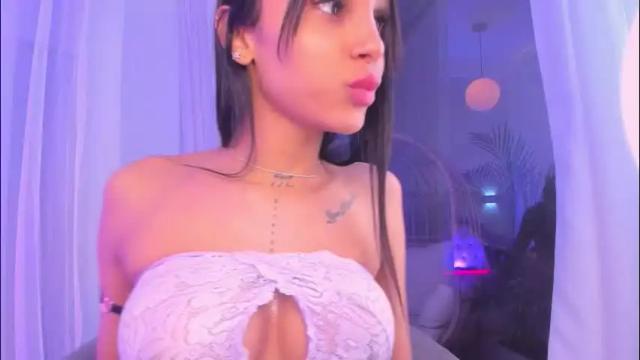 Image 10 of angelrossario Stream on Chaturbate on 1 month ago