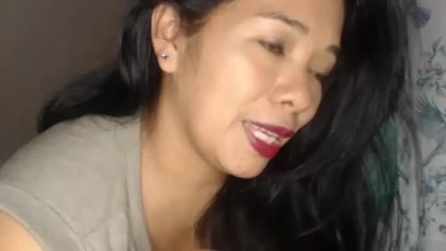 Image 12 of angelsexylatina Stream on Chaturbate on 16 months ago