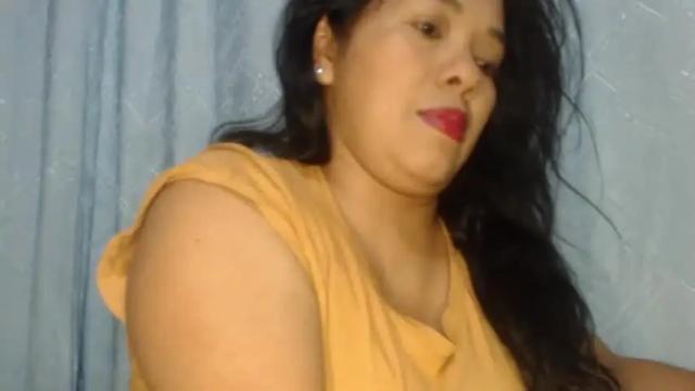 Image 3 of angelsexylatina Stream on Chaturbate on 15 months ago