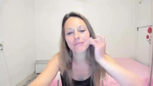 Image 12 of angelslive99 Stream on Chaturbate on 14 months ago