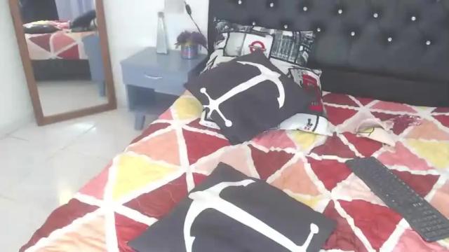 Image 12 of angely_stonne1 Stream on Chaturbate on 17 months ago