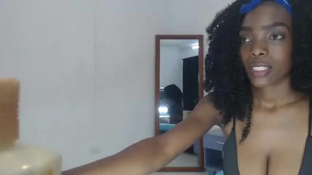 Image 7 of angelystonne Stream on Chaturbate on 18 months ago