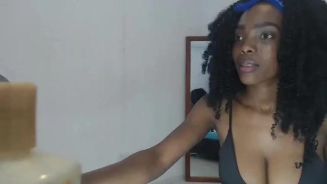Image 8 of angelystonne Stream on Chaturbate on 18 months ago