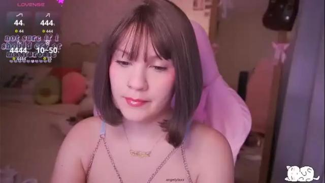 Image 3 of angelytaxx Stream on Chaturbate on 1 month ago