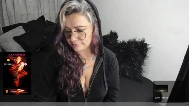 Image 10 of angheleyes_ Stream on Chaturbate on 23 months ago