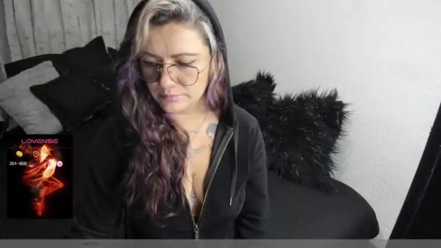 Image 2 of angheleyes_ Stream on Chaturbate on 23 months ago