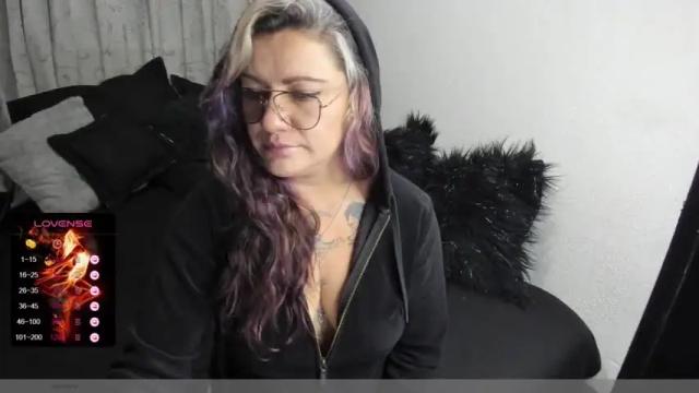 Image 4 of angheleyes_ Stream on Chaturbate on 23 months ago