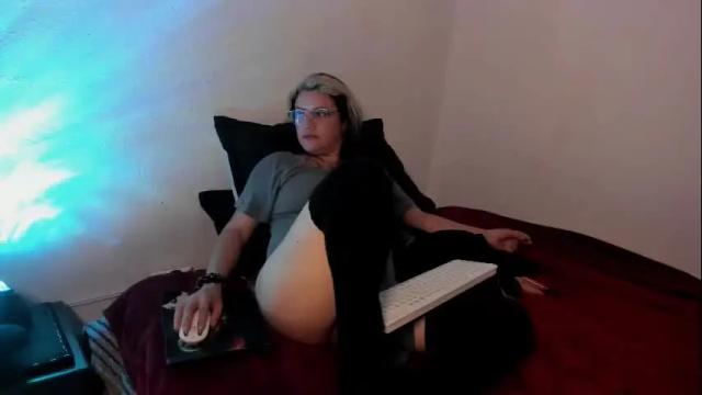 Image 11 of angheleyes_ Stream on Chaturbate on 6 months ago