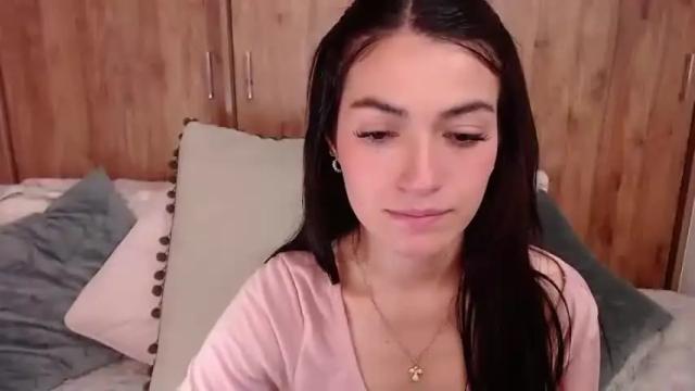 Image 4 of angie_c Stream on Chaturbate on 15 months ago