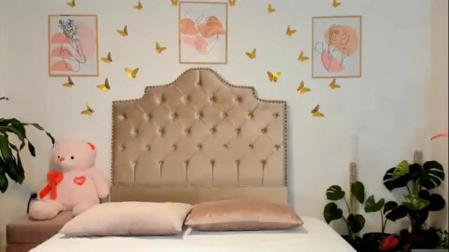 Image 3 of angie_modelo Stream on Chaturbate on 2 days ago