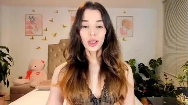 Image 2 of angie_modelo Stream on Chaturbate on 2 months ago