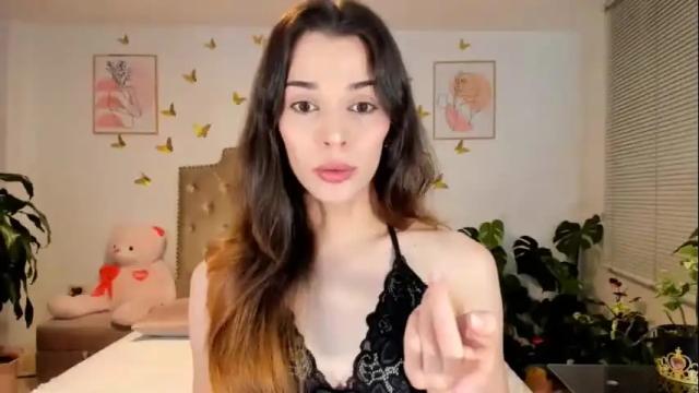 Image 4 of angie_modelo Stream on Chaturbate on 2 months ago