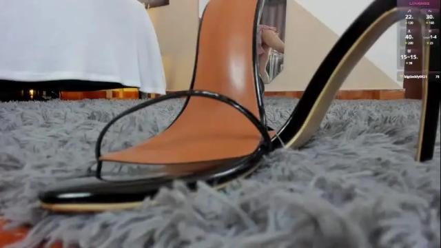 Image 11 of angieebaezz Stream on Chaturbate on 1 month ago