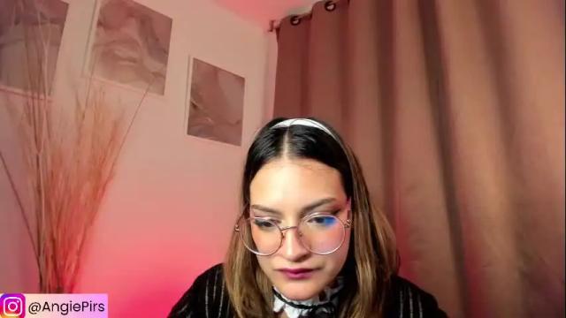 Image 11 of angiepirs Stream on Chaturbate on 13 days ago