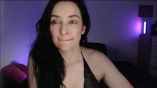Image 3 of angiesquirt Stream on Chaturbate on 2 months ago