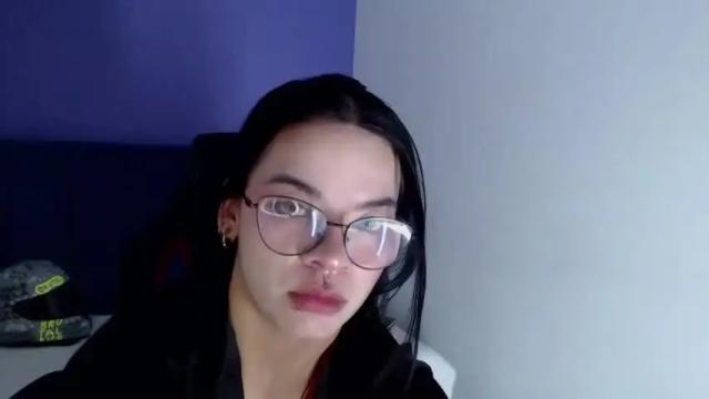 Image 2 of angieweetcm101 Stream on Chaturbate on 16 months ago