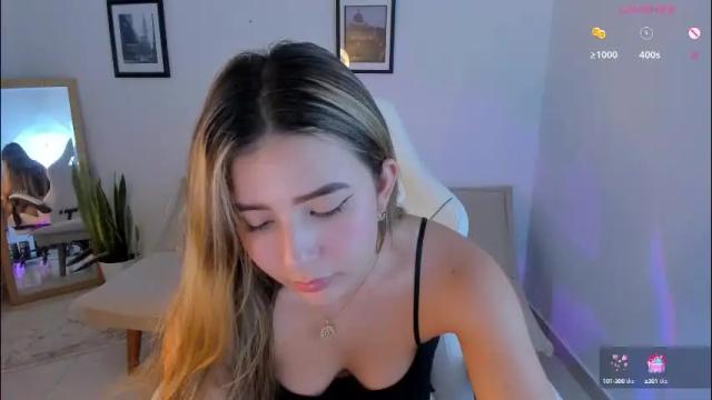 Image 2 of aniie_pink18 Stream on Chaturbate on 27 days ago