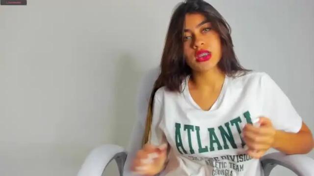 Image 2 of aniita_jones Stream on Chaturbate on 18 months ago