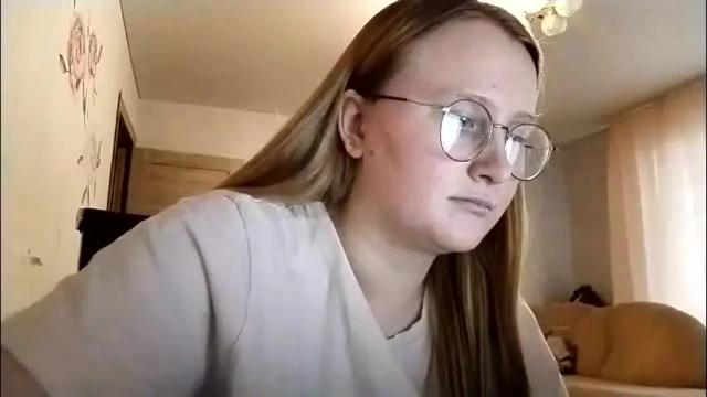 Image 2 of anika_lipps Stream on Chaturbate on 2 months ago