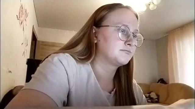 Image 3 of anika_lipps Stream on Chaturbate on 2 months ago
