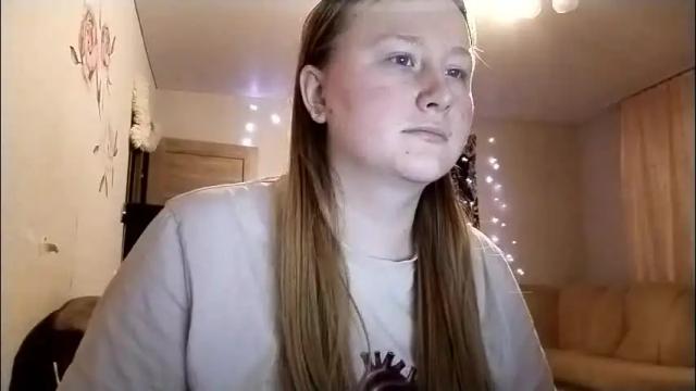 Image 2 of anika_lipps Stream on Chaturbate on 7 days ago