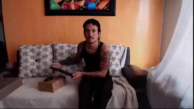 Image 2 of anika_lowen Stream on Chaturbate on 3 months ago