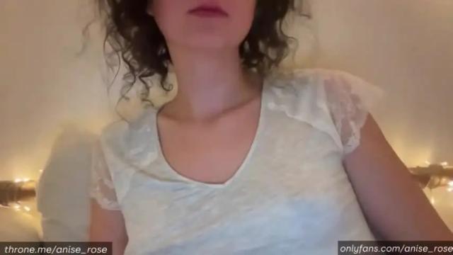 Image 10 of anise_rose Stream on Chaturbate on 17 months ago