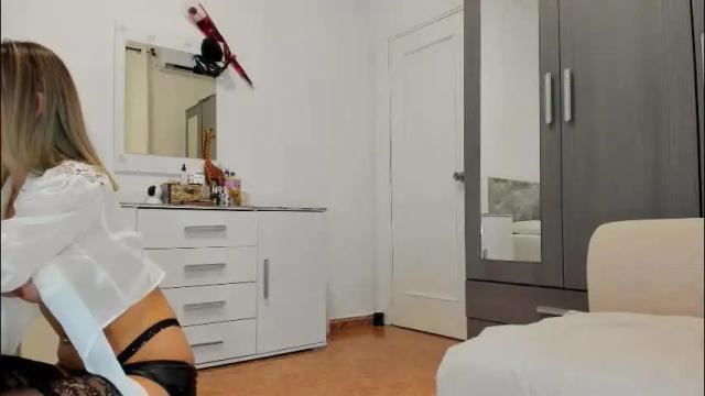 Image 11 of anisialuna_ Stream on Chaturbate on 1 month ago