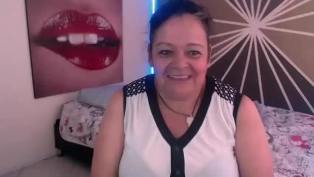 Image 2 of anita_golden Stream on Chaturbate on 20 months ago