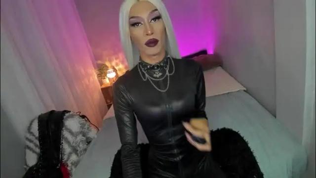 Image 2 of anitacruisze Stream on Chaturbate on 1 month ago