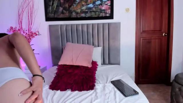 Image 10 of anitaturner Stream on Chaturbate on 17 months ago